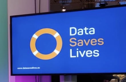 ZsofiaBakonyi's tweet photo. #OncologyDataSummit Potential of data to transform care is enormous. But how does trust come into this? #DataSavesLives #patient_data @eupatientsforum @EFPIA @iHD_HealthData @EITHealth https://t.co/NDU5f2ibwH