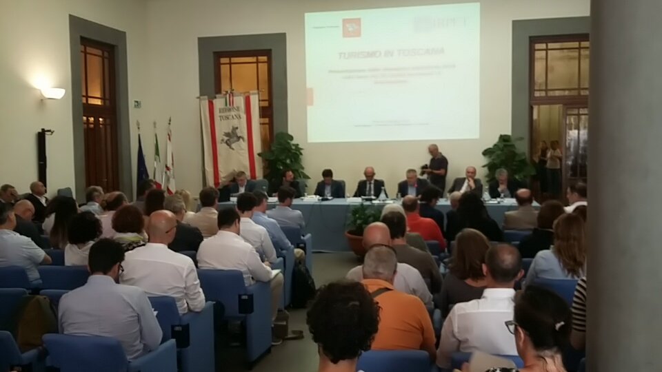 Grande attenzione e partecipazione oggi a Firenze per valutare i dati - positivi- del turismo toscano <a href="/redazioneTPT/">Toscana Promozione Turistica</a> <a href="/francescopalu11/">francesco palumbo</a>
<a href="/fratapi/">francesco tapinassi</a> <a href="/mensisu/">Susanna Mensitieri</a> <a href="/MiVa_didire/">Michela Valentini</a>
