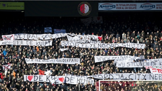 _F1908R's tweet photo. Na gisteravond lijkt het me duidelijk: er is niemand die dit plan nog gaat stoppen, als wij niks doen.

Vind je, net als ik, dat komend seizoen volledig in het teken moet staan van protesten, net zolang tot dit afschuwelijke project stopt?

RT dan dit bericht.

#StopFeyenoordCity https://t.co/xaK6cSlOLT