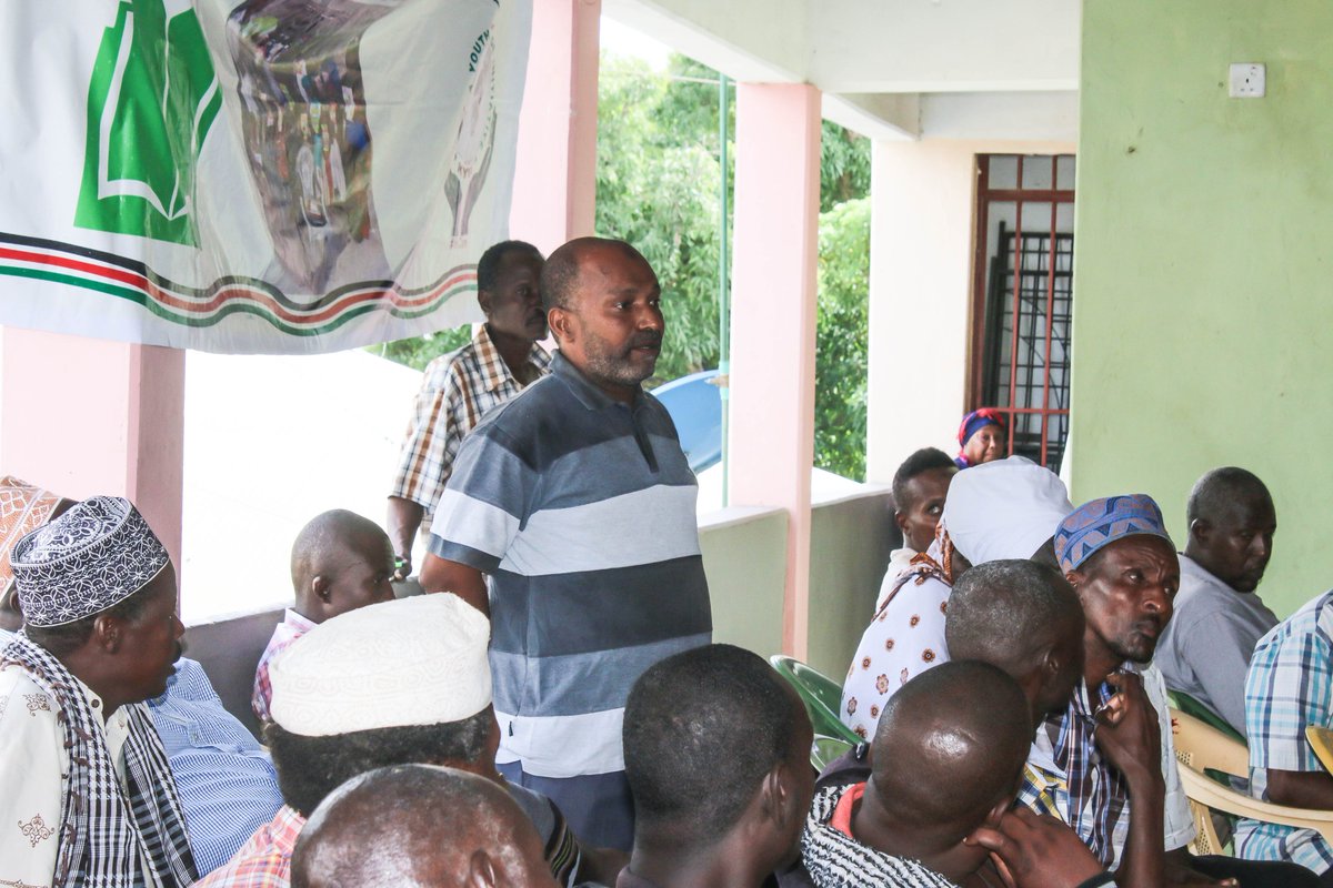 actionlife_Ke's tweet photo. Community participation during the dialogue forum at WITU they aired there issues to the administration and Security agencies.Facilitated by @KYBI_ke in partnership with @tendasasa  Funded by @USAID  @SahaDume @rnzingo #SCORElamu @mathengestano https://t.co/fqrIMvLIwq