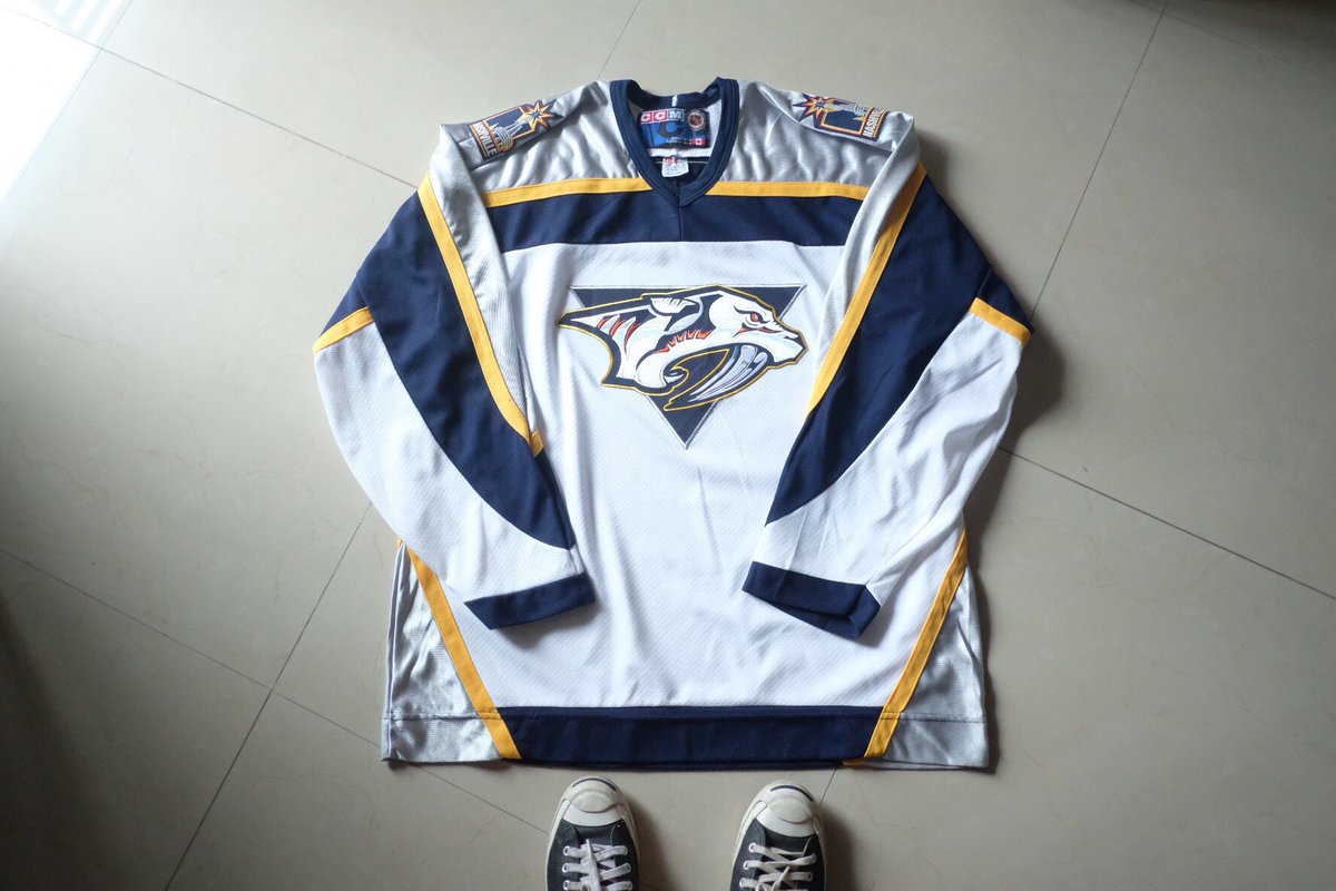 oversized hockey jersey