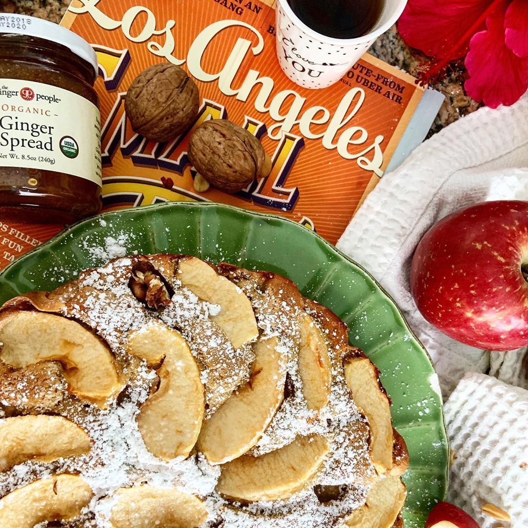 TheGingerPeople's tweet photo. Want to boost your apple pie experience? Add a spoonful of organic ginger spread. @miss_olivy

#apple #sweettooth #dessert #pudding #applepie #applepudding #wallnut #nuts #ginger #gingerspread #instafood #puddingideas #pie #tuesdayrecipe #tuesdayvibes #tuesdaythoughts https://t.co/FSlZx2yZIv