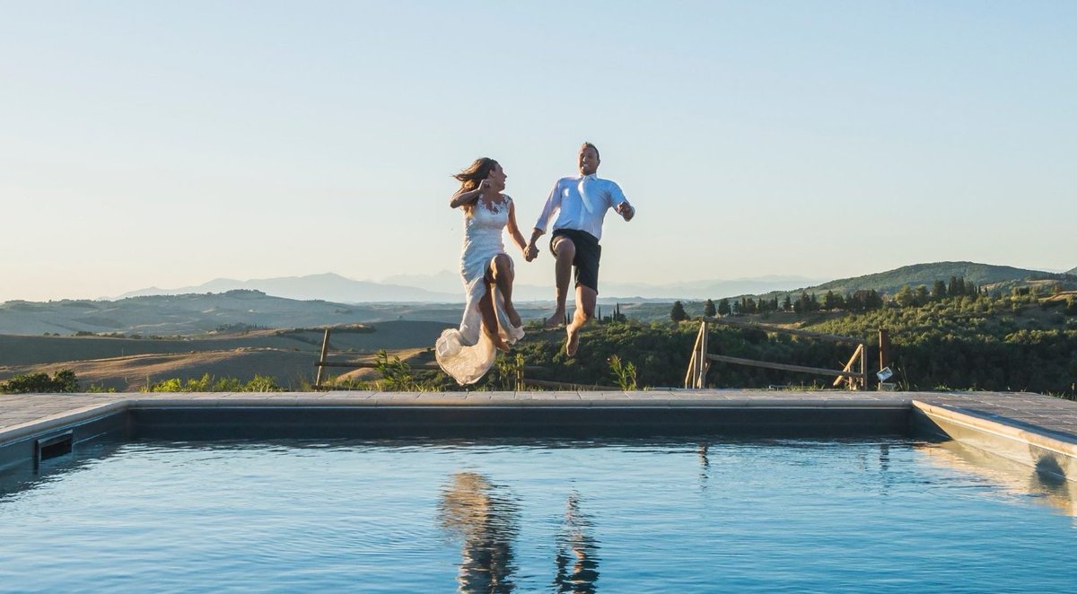 Are you looking for the perfect Italian Summer Holiday? We have your accommodation sorted! bit.ly/2KmlS4l BookingsForYou italianvilla italytrip #vacationitaly italian