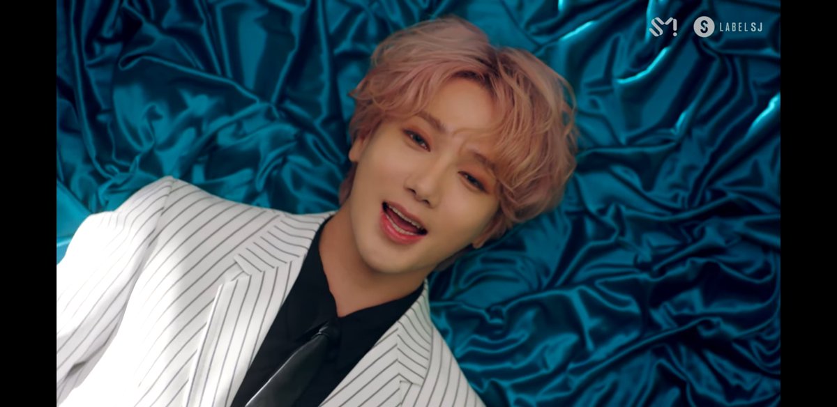 zbdhmrld's tweet photo. I I died...💙💙💙💙
#YESUNG 
#PinkMagic 
#yesungpinkmagic https://t.co/AWoH2TGzuz