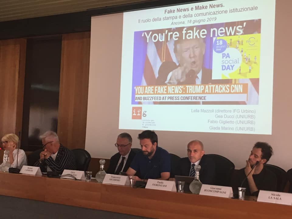 infocamere's tweet photo. #PAsocial Dimmi chi sei e...nel #registroimprese la garanzia dell’#identitàdigitale della tua azienda a prova di #FakeNews Sempre con te ➡️ https://t.co/hCkH1cKFdL #Ancona #18giugno @EcoDellaStampa @iPRESSlive @Agenzia_Italia @CittadinidiTwtt @giornaleprociv @RegioneMarcheIT https://t.co/UrzfbIK6Dk