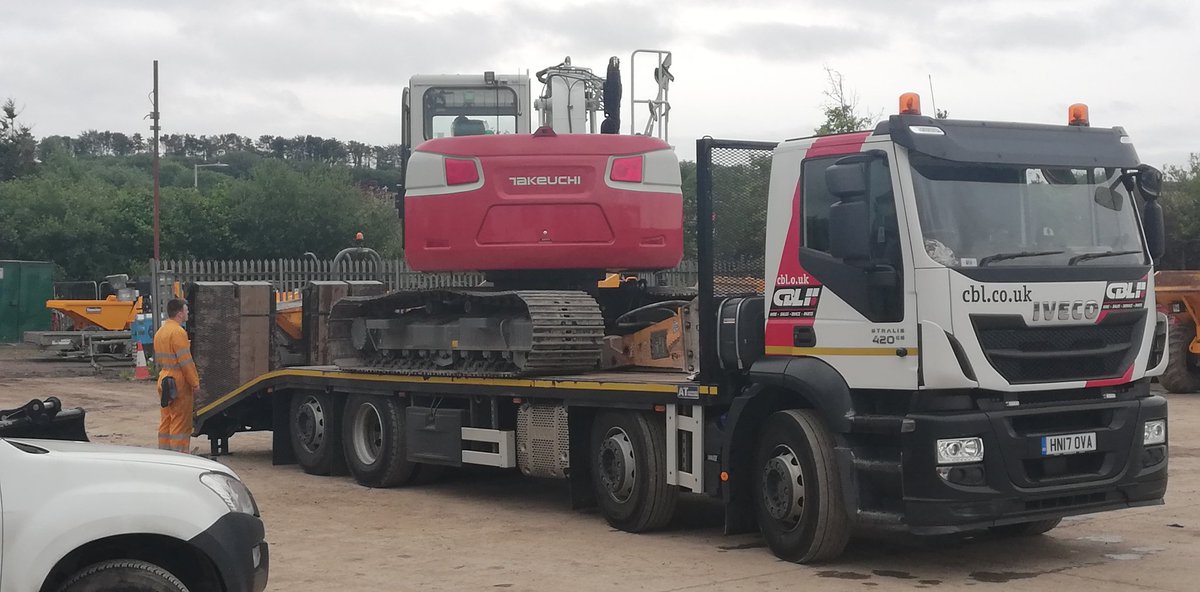 craigtaylor1982's tweet photo. BRAND SPANKER TB2150R
off for his very first hire!
being delivered by the one and only @mgwarren39 
#cbl #takeuchimiyu #earthmovers #excavators https://t.co/szsgP0dLxC