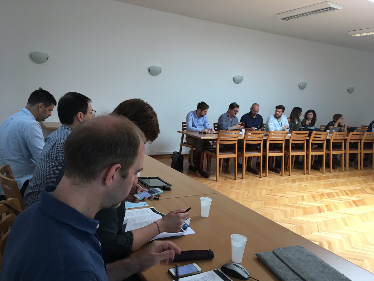 tenaprelec's tweet photo. Presentation at #CEEISA2019 started! @fbieber introduces the panel. The Balkans are often seen as a chessboard, while the agency of local actors is downplayed. We want to challenge and rethink that. @jovanam @NTzifakis @markokmezic #externalactors #Russia #Turkey #China #UAE https://t.co/33zjDALF0y