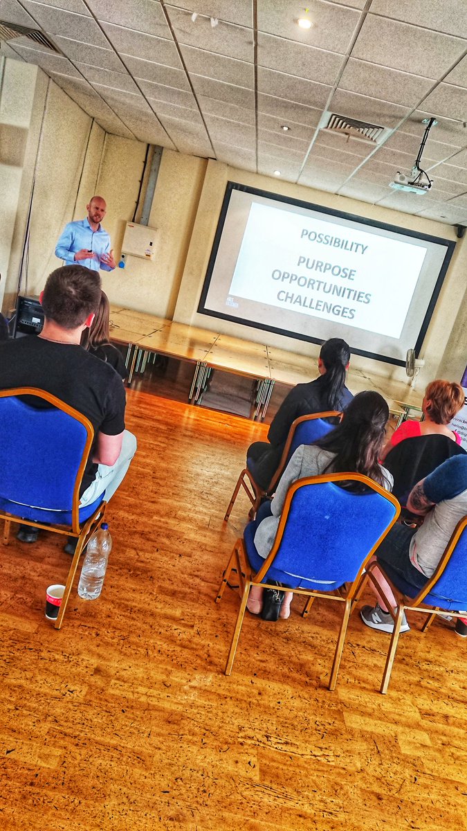 BigBearLearning's tweet image. There are opportunities all around us.

Look beyond your local area, think about your goals again and review if there isn&apos;t a bigger goal that you can aim for.

You don&apos;t want to aim too small, but also you want your goals to be realistic!