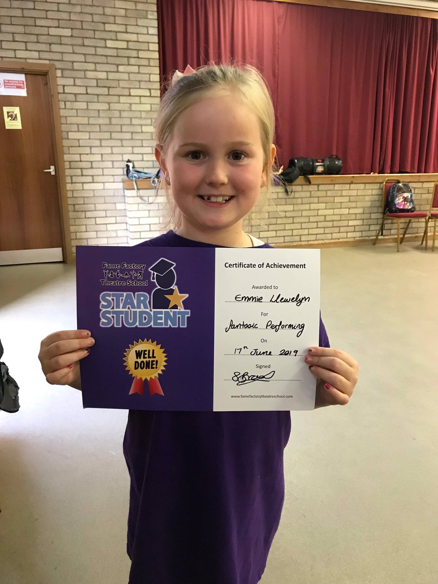 fftheatreschool's tweet photo. Well done Emmie, she massively deserves this for her hard work in last night’s class at FFTS Caerphilly #starstudent #hardwork #performersinthemaking #shesanatural #ffts #stage #astarisborn #certificate https://t.co/ySZsazqt9c