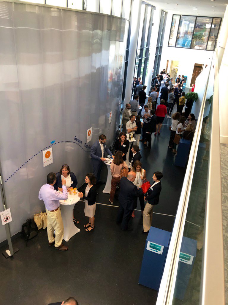BPMed's tweet photo. Le  #colloquePHARESudEst se poursuit par un business corner, où collaborateurs @CE_CotedAzur, @CaissepargneLR, @CE_CEPAC, @GroupeBPCE et @bpmed vont pouvoir rencontrer sur leur stand des fournisseurs, dont ceux ayant pitché sur scène ce matin ! https://t.co/CDbVHwx26G