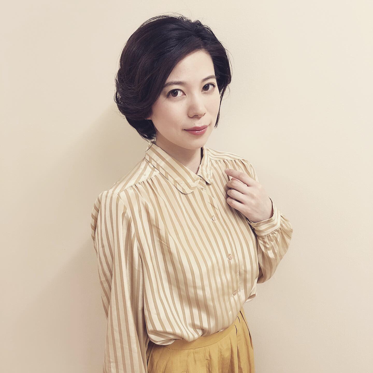 桜木梨奈 俳優 アルファセレクション 素敵な昭和ladyにして頂いた時の 昭和顔 その手はなんだ T Co Td5pb9ifgw Twitter