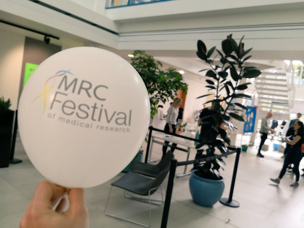 WCAIRDundee's tweet photo. We're excited to be hanging out with @mrcppu and @BaldragonAcad for the #MRCFestival today. @ldbob72 and @LifeSpaceDundee are also involved as per 😄 Lots of folks going on their #ParaSiteSeeing trips! https://t.co/MZ3vKyrmhc