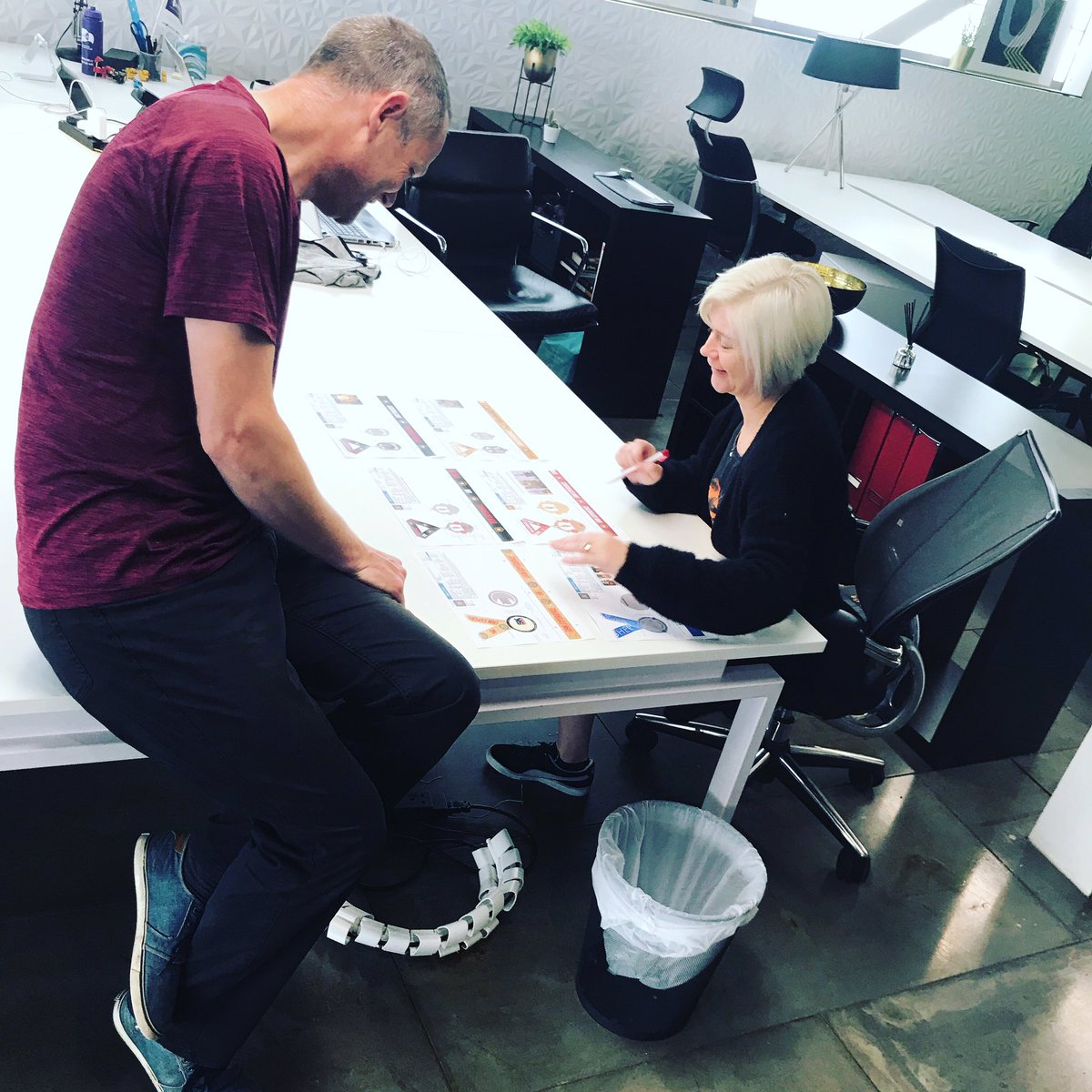 Run English Half (@runenglishhalf) on Twitter photo π₯π₯π₯
Well, well, well...what are these two up to this morning at EHM HQ?
#runEHM #ukrunchat #halfmarathon  #running #warrington #medalwhore π₯π₯π₯
Well, well, well...what are these two up to this morning at EHM HQ?
#runEHM #ukrunchat #halfmarathon  #running #warrington #medalwhore