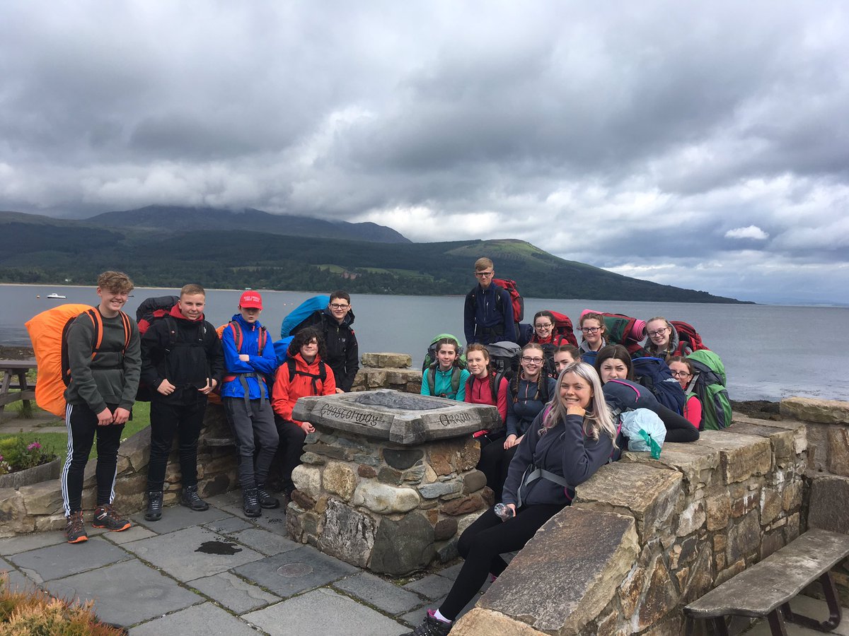 KAHealthWB's tweet photo. Not such a clear view of Goatfell for our second lot of assessed Bronze DofE’s. Ready to go though! @Kilwinning_Acad @DofENAC https://t.co/nDgN0JF0kl