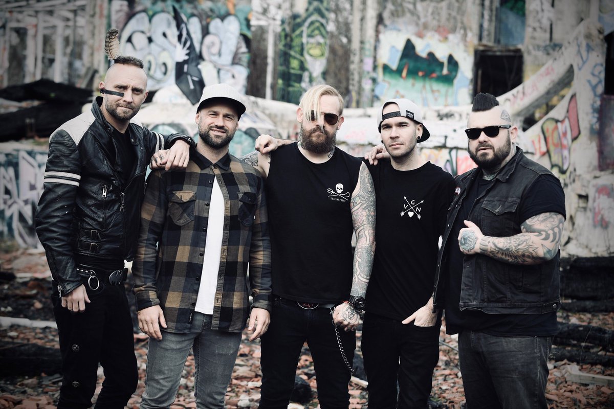 DiariodeunRock's tweet image. @pipesandpints llevará acabó una gira por Europa, que les volverá a traer a España en 2020

👉bit.ly/2XiGULf