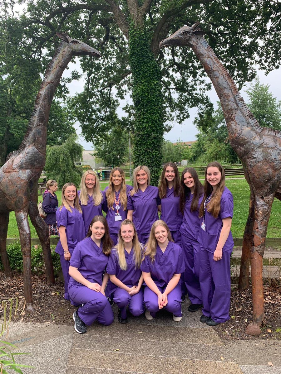 jaazgrace's tweet photo. Goodbye purples....Hello blues #S16newlyquals ☂️💟🍆☮️🍇 https://t.co/S8THuyATYy