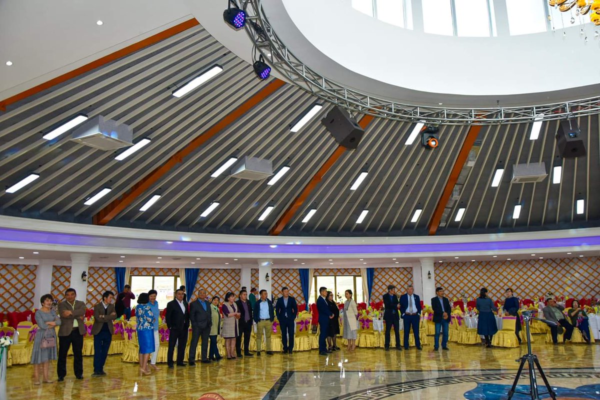 Монголын хамгийн том, хамгийн гоё хуримын ордонг Баян-Өлгий аймгийн бизнесмен Болдоо ашиглалтад оруулжээ.