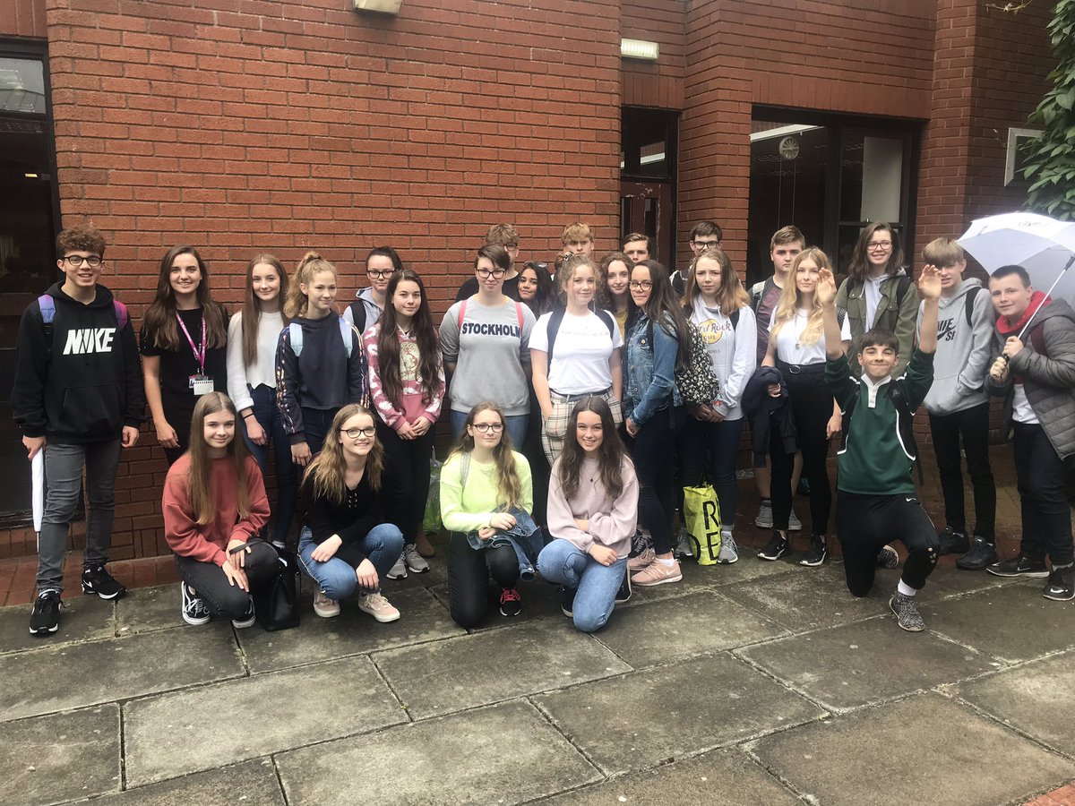 RBSCMFL's tweet photo. Year 10 are here at @BTC_Coll for their Languages day with @OxfordModLangs 🇪🇸 We’re excited for Spanish translation and our taster session of Greek! @RobertBlakeSC https://t.co/TRnlJ2cxSf