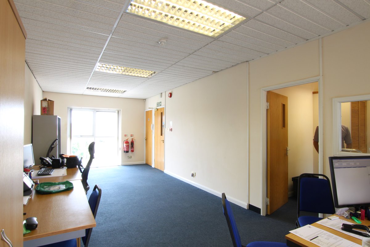 Self contained small office suite to let - 2c Priory Court - all inclusive terms, easy in  #camberley @koosakids @NovaLoca 
curchodandco.com/find-a-propert…