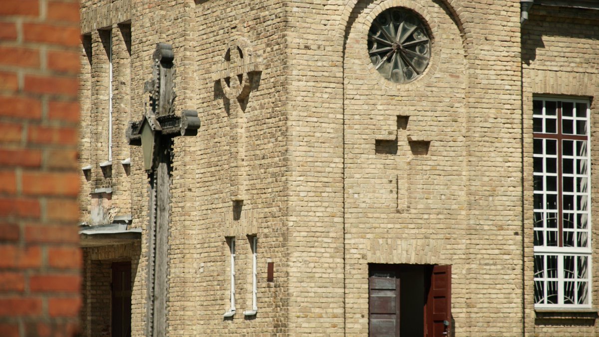 radi_latvija's tweet image. Aknīstei ir iespaidīgs, atmiņā paliekošs vēstures stāsts. Bet kas tā ir tagad? Uz šo jautājumu meklējam atbildi Radošajā tūrisma misijā, ko vada @zigza