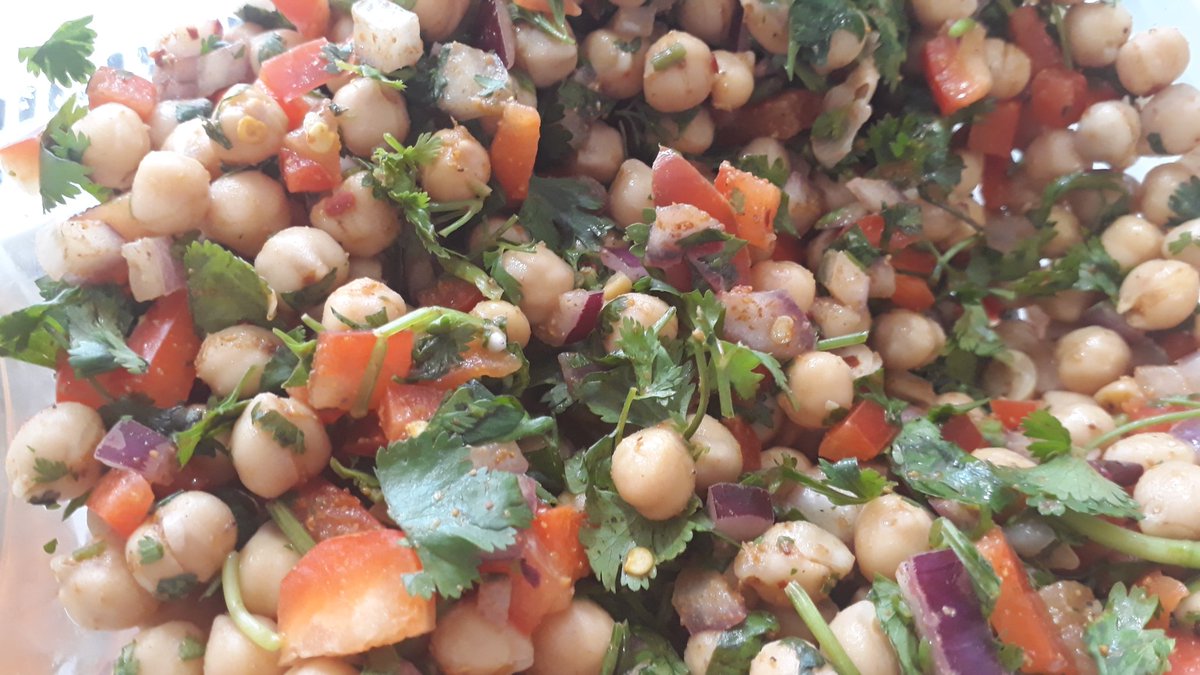 doorstepsIP1's tweet photo. Today's Salad Bar. Spring Potato Salad, Tabboulegh, Chana Chaat , Carrot and Ginger https://t.co/BK50M8PARF