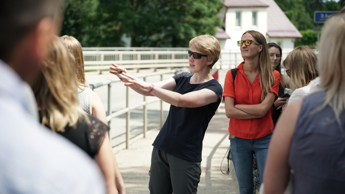 radi_latvija's tweet image. Aknīstei ir iespaidīgs, atmiņā paliekošs vēstures stāsts. Bet kas tā ir tagad? Uz šo jautājumu meklējam atbildi Radošajā tūrisma misijā, ko vada @zigza