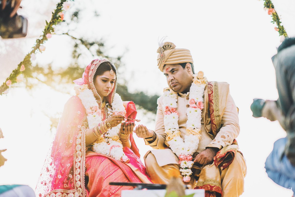 bugs_designbug's tweet image. The Great Indian Wedding is a myriad of colors, that makes it vibrant and festive and remain forever, as colorful impressions in the memories of the bride and the groom as well as of those who are a part of it.
#wedding #indianwedding #weddingplanner #weddingdecor #indianwedding