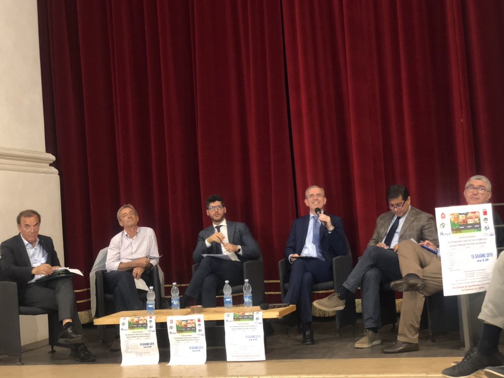 RosannaLaplaca's tweet photo. #SebiCappuccio @CislSicilia povertà amplifica domanda di edilizia pubblica, occorre ridefinire in maniera organica misure di sostegno agli affitti,uso degli edifici e lo squilibrio tra aree metropolitane e piccoli centri che si spopolano. Bene apertura confronto @marcofalconect https://t.co/ACVzGrL6yO