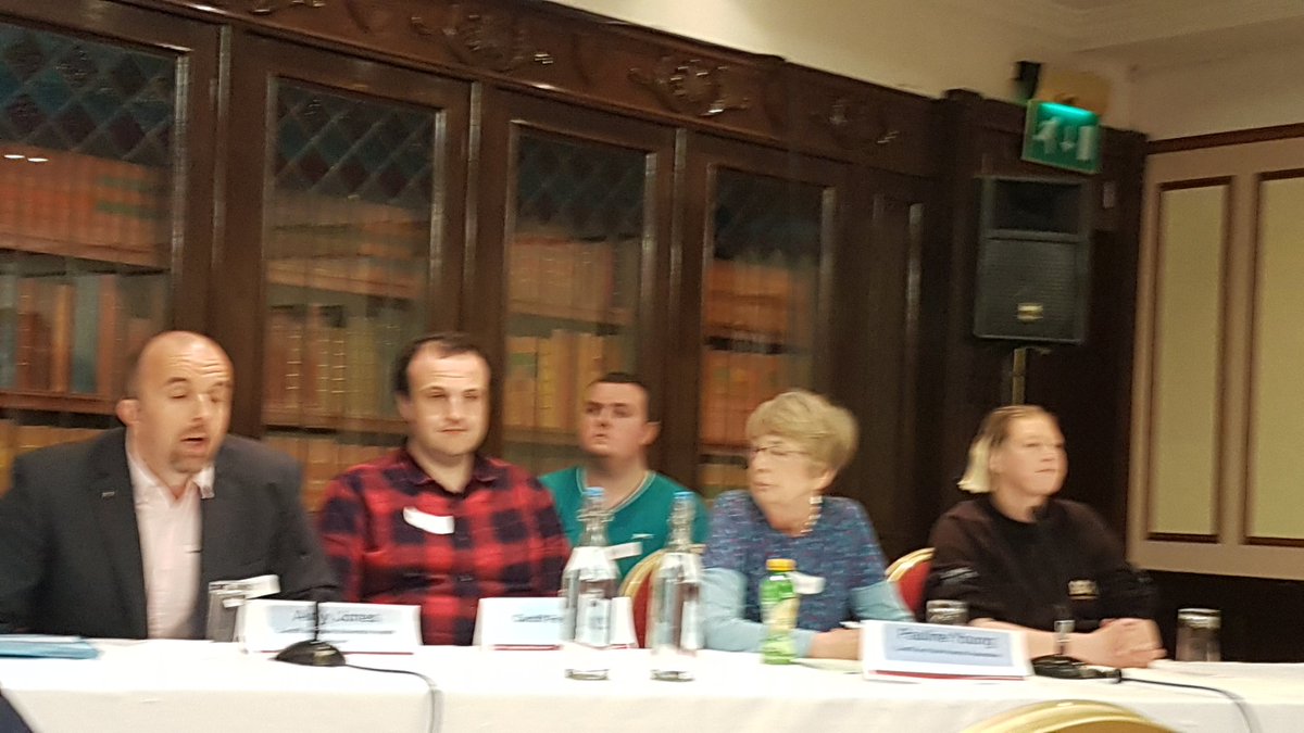 C3SC_hscf's tweet image. Question &amp;amp; Answers Panel of experts, Andy from @CV_UHB Simon &amp;amp; Joe from @CardiffPF and Pauline from @ParentsFed #CAVLD