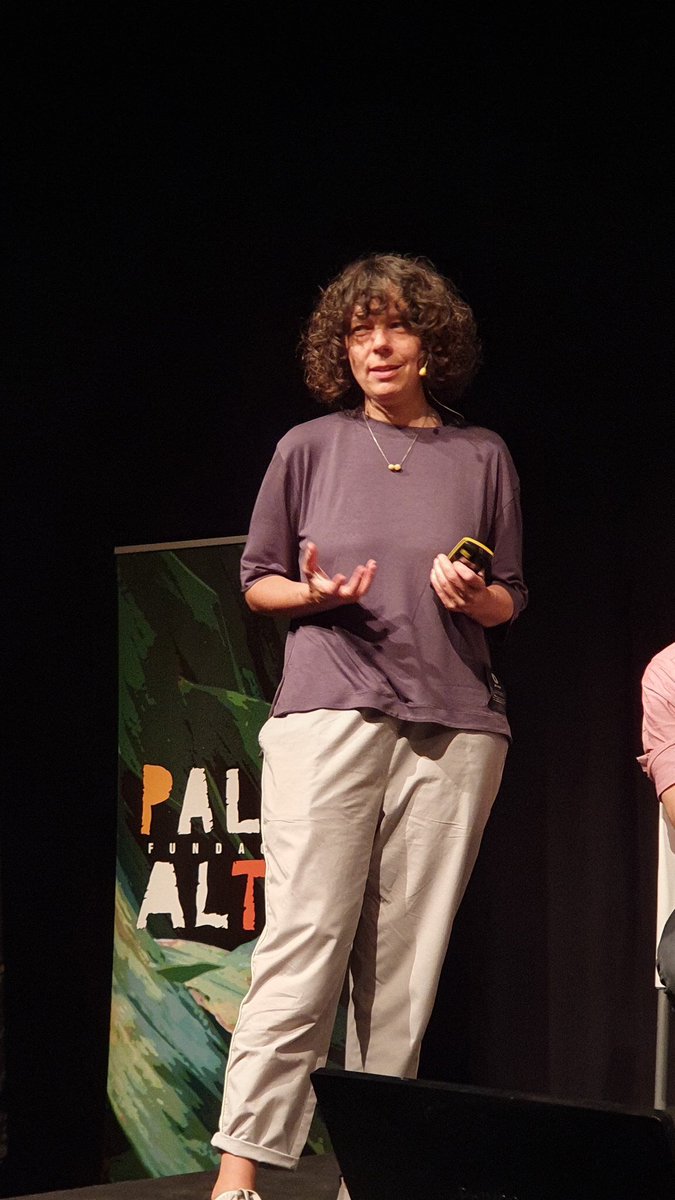 Hoy @carolblazquez1 Directora de Sostenibilidad e Innovación en Ecoalf cuenta en #PaloAltoCircular #PaloAltoBarcelona qué hacemos y porqué lo hacemos. Ecoalf nace con la idea de utilizar menos recursos...because there is no planet b. 
@PaloAltoBcn #becausethereisnoplanetb #ecoalf