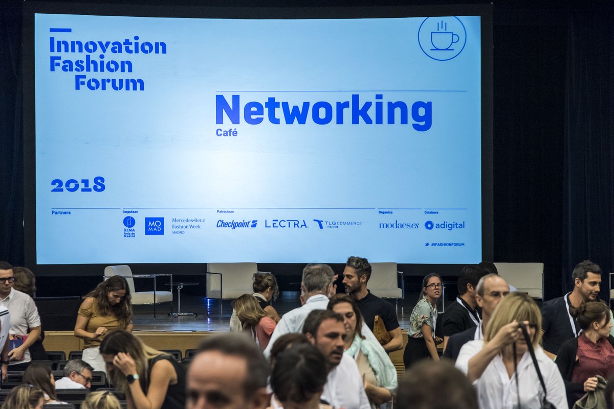 Modaes's tweet photo. Crear espacios de networking entre colegas del sector donde compartir preocupaciones e ideas y foros en los que poner en valor la importancia del negocio de la moda en España. Gracias a la implicación de los profesionales del sector, hoy es un reto conseguido #Modaes10 https://t.co/yqIZl5YeIb