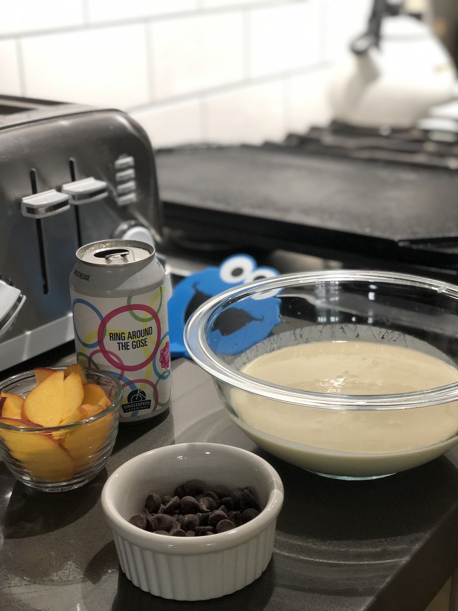 OneDaveOneSpeed's tweet photo. A fresh invitee joined the pancake party last night. #nectarine #beerandpancakepairing #RAtG https://t.co/bFFiJkRxsW