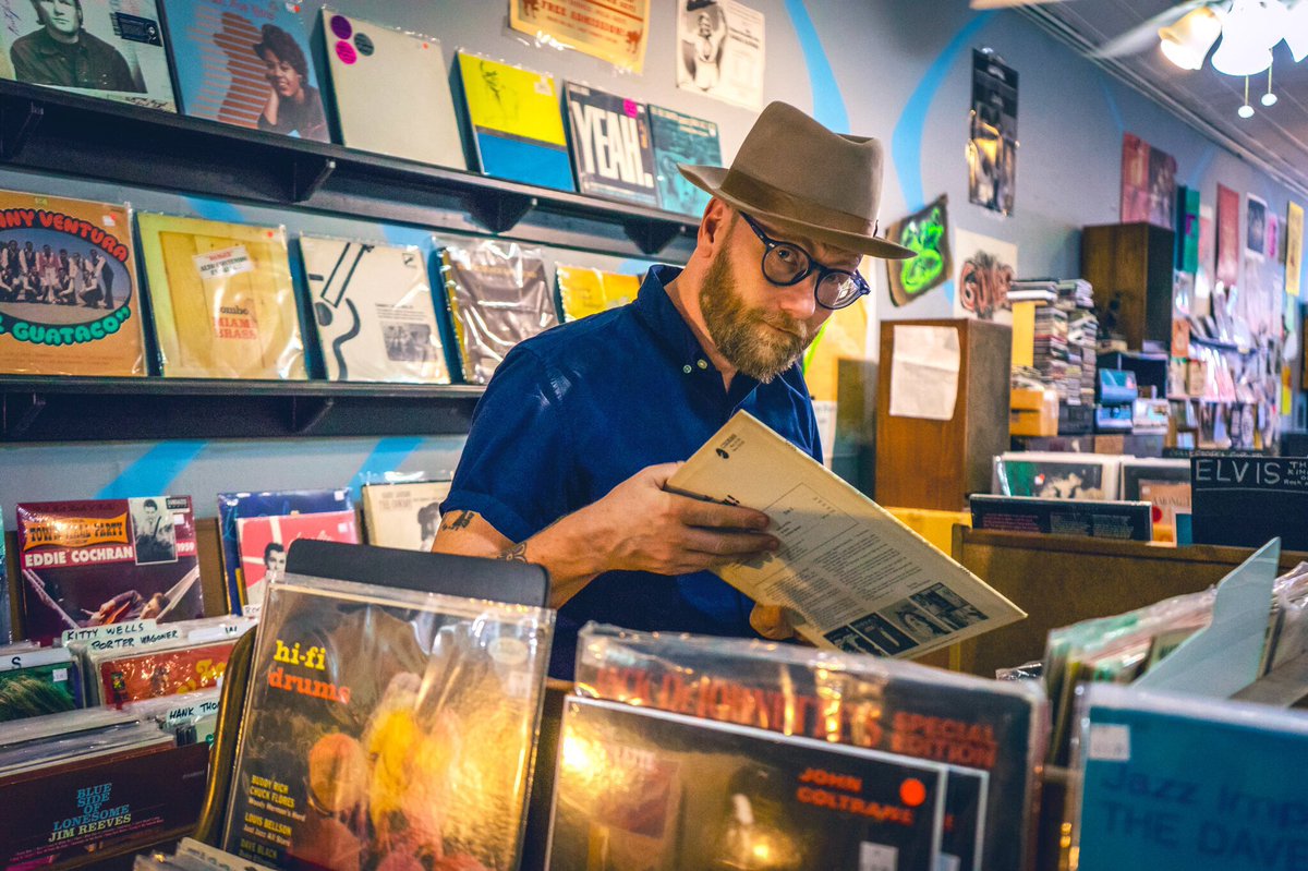 jimhanke's tweet photo. I chatted with the great @Mike_Doughty_ about a mysterious digital music device within the Minnesota prison system, Soul Coughing’s #RubyVroom turning 25, and much more. Available however you get podcasts!
Apple: https://t.co/3WTbImTRY2
Spotify: https://t.co/VFMXnLYbW1 https://t.co/WmSAqBhOgy