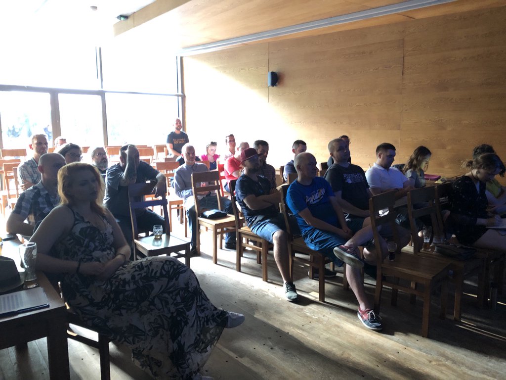 ESERPIONIER's tweet photo. @pwlszczr na #TechKlub #Olsztyn o zbieraniu danych z olsztyńskiego  ITSu. 
Zajrzyjcie pod adres:
👉 https://t.co/TIdgCRu3lZ https://t.co/UH7nIJVPhU