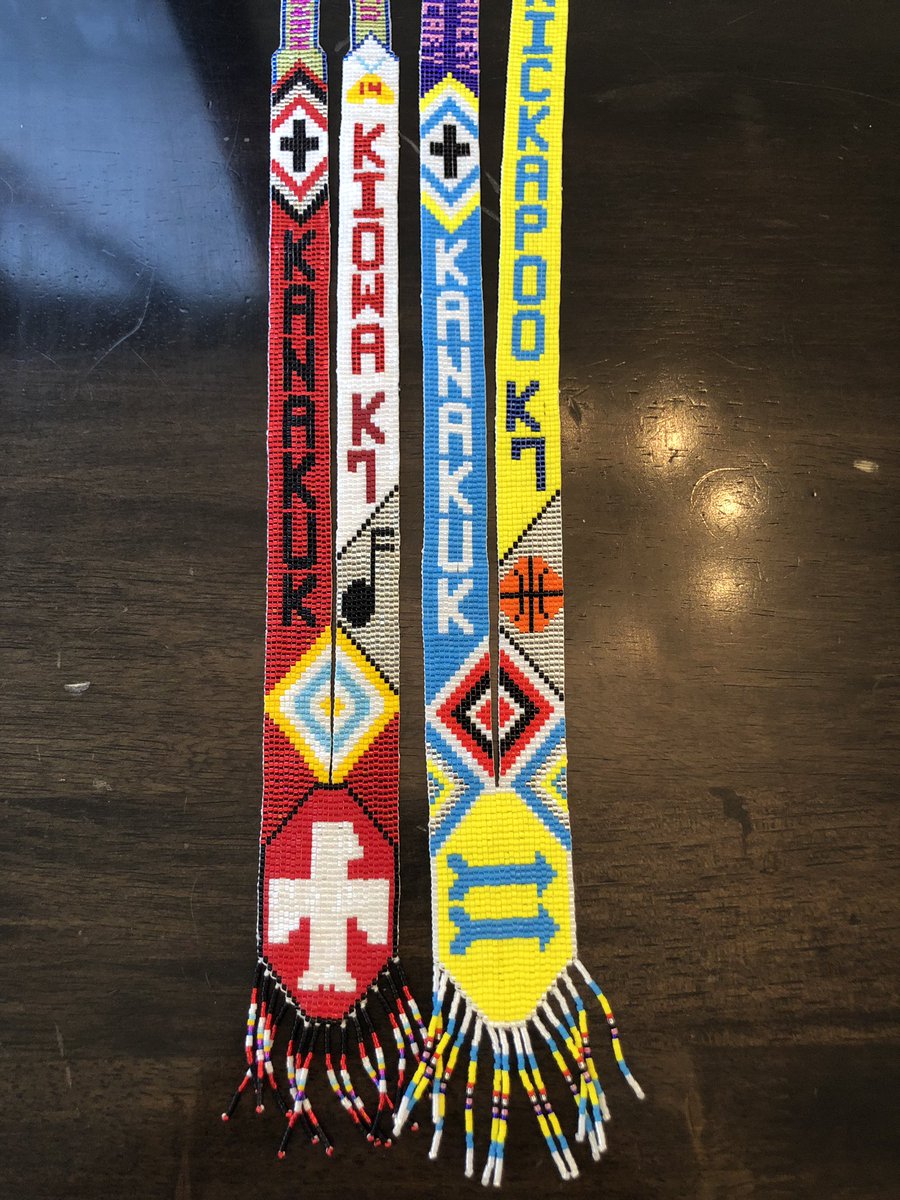 ChristyCary's tweet image. Never thought I’d bust the loom out again!! Necklaces are ready for the Term 5 Kanakuk Princesses:) @averycaryy #kickapoo #kiowa @KanakukKSeven