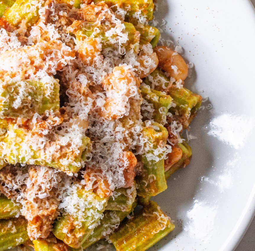 Master Technique - Cooking Legumes Sous Vide
Cooking beans sous vide is a surefire way to ensure that they have an ultra-creamy texture, optimal flavor, and avoid blowouts.
#recipe #sousvide #truecooks #rollwithus #cheflife #cooking #vegetarian #vegan

bit.ly/BeansSV