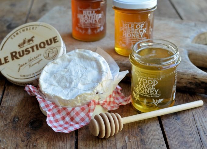 LondonHoneyCo's tweet photo. Inspiration for #InternationalPicnicDay from our Journal, with French Cheese and English Honey Recipes from @KarenBurnsBooth https://t.co/Wg47m1BdTB
@LondonHoneyCo #lerustique #Camembert https://t.co/HBWJzIa3cx