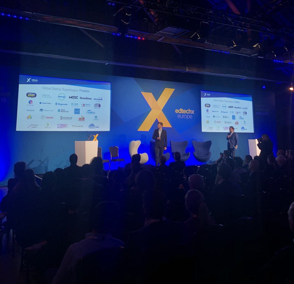 brighteyevc's tweet image. 💪 Proud to have one of our Partners, Alex announcing the winners for the 2019 #EdTech Awards Celebration @edtechweekldn - congratulations to @CRSP_dsgn @InSimu_Patient and @StudySmarterDE ! 👏