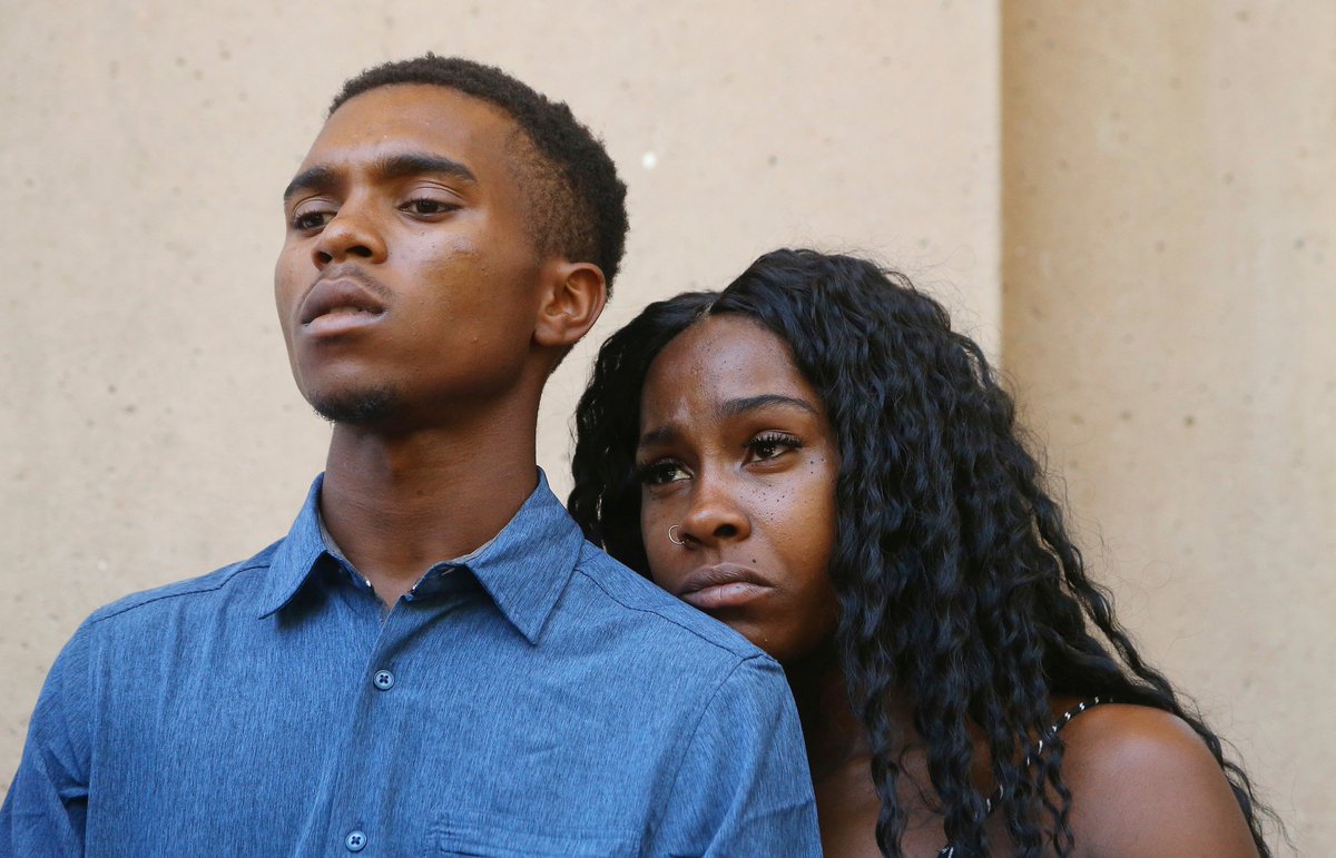 ajplus's tweet image. A Black couple who were held at gunpoint by Phoenix police in front of their children after their 4-year-old allegedly stole a doll rejected apologies from the city's mayor and police chief, calling them insincere. 

Dravon Ames and Iesha Harper want the officers involved fired.
