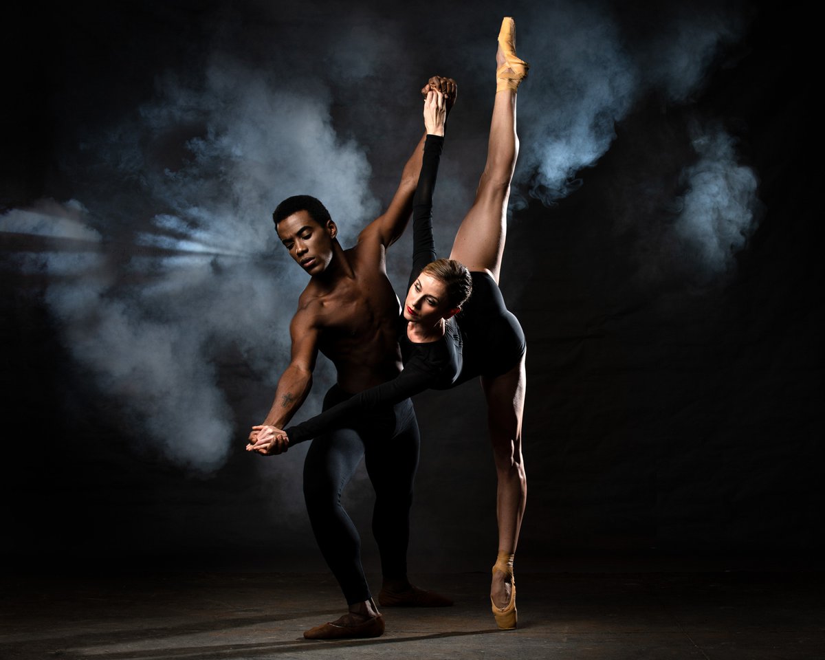 JoburgBallet's tweet photo. We're making world-class ballet in the @CityofJoburgZA even more unmissable on this #ChooseDay with affordable ticket prices for Unbound @joburgtheatre this Winter. Visit @webticketsSA to see our range of discounts 📸@shanglover07 &amp; @ruangaldino in Transcendence by @LaugeSorensen https://t.co/k58ghQW9zv
