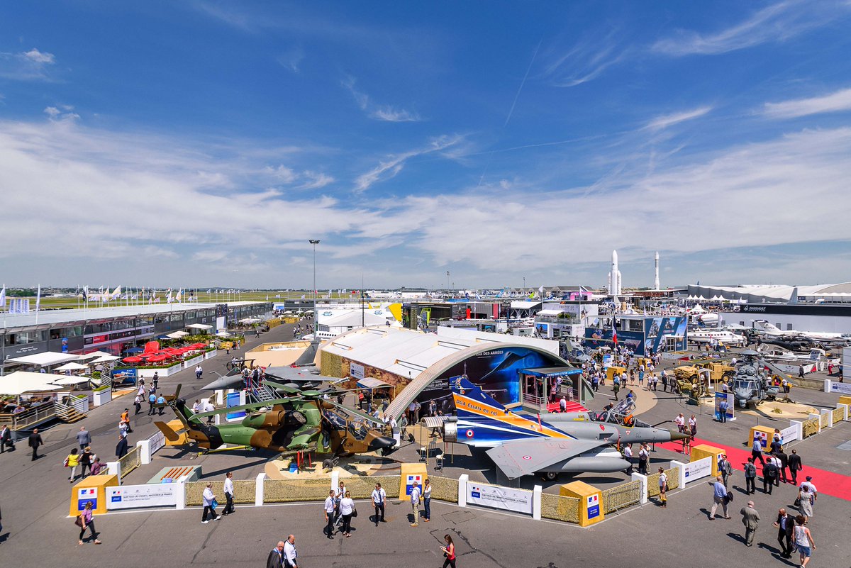 TransfertPro26's tweet photo. TransfertPro accompagne @GifasOfficiel dans l'organisation du #SalonDuBourget ! https://t.co/CJjPJRt1NK
