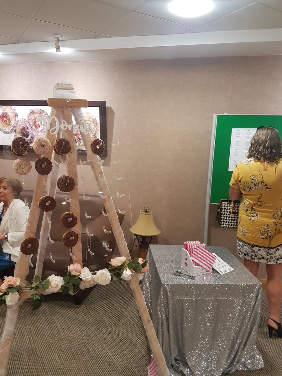 IrwinMaxine's tweet photo. Preparation underway &amp; room starting to fill up at @SouthernHSCT  #SHSCTExcellence awards.... #excitedformyfirstone https://t.co/SXR1n2LoUk