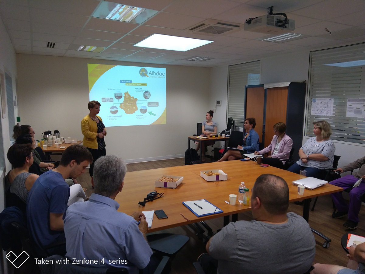 DavidBrnrd's tweet photo. Bilan 🔝 du club intensif TH #EntreprisesAdaptées de #Romorantin ! Des échanges, de l'écoute, de super résultats, et beaucoup de convivialité! Merci Nathalie, Sarah, @thierrycre et Valérie! Et @aihdac pour leur investissement . Avec @DireccteCentre @NRRomorantin @poleemploi_RCVL https://t.co/GVFRMgB7RJ