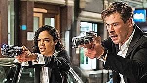 Si vas al #cinejuventud en #CiudadRodrigo encontrarás en cartelera "Men in Blanck: International", y quizás te interese saber que uno de los youtubers #españoles más influyentes a nivel mundial, Rubén Doblas, "el rubius", participa en una de las escenas.

salir.com/men-in-black-i…