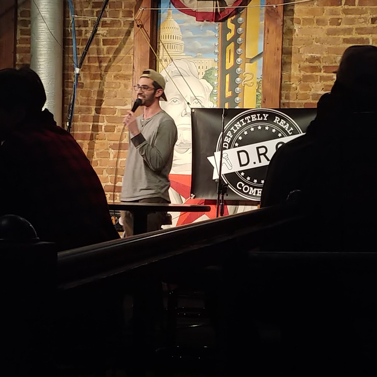 DefRealComedy's tweet photo. Rend is hosting #HumansTellingJokes TONIGHT at @SollysDC
We've got some fantastic comics for you!
Showtime 8:00
No Cover!
#DefinitelyRealComedy
#DCcomedy
#UStreetDC
#ThingsToDoDC
#EventsDC
#DCfree
#FreeDC https://t.co/KJ0MXkT885
