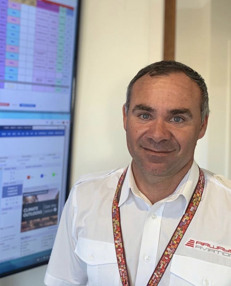 AirwaysAviation's tweet photo. Meet Brett! He is one of the Grade One MEIR Instructors in Airways Aviation Australia with over 7 years experience instructing.
#Australia #MeetTheAAATeam #Goldcoast #Avgeeks #PilotInstructor #CPL #AirwaysAvaition https://t.co/EV0ID2ngwU