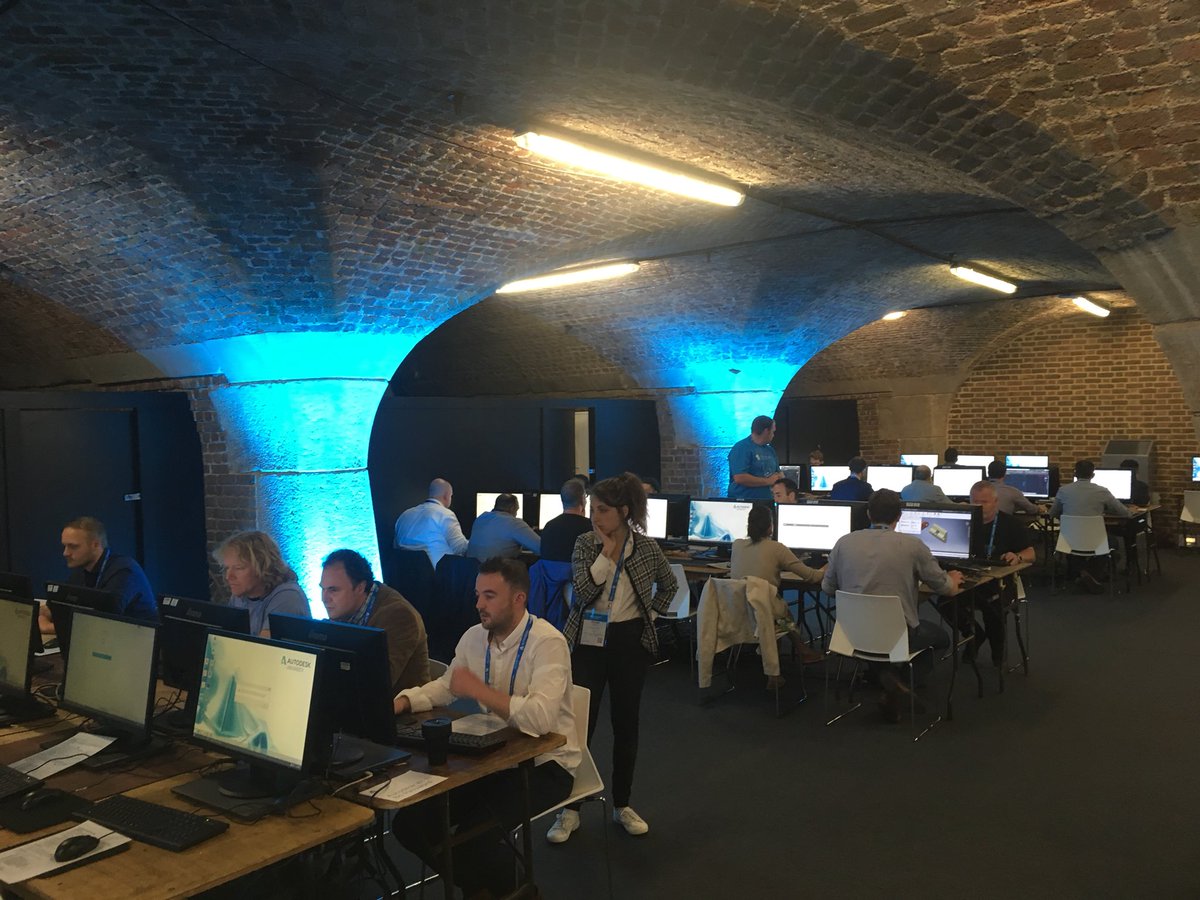 BillyBreen1's tweet photo. Full house this afternoon for #Autodesk Certification Testing at #AULONDON #certified #AutodeskCertifiedProfessional #AutodeskCertifiedUser @CertMatters @andylenehan @griggsa https://t.co/IUdLMNcJQ4