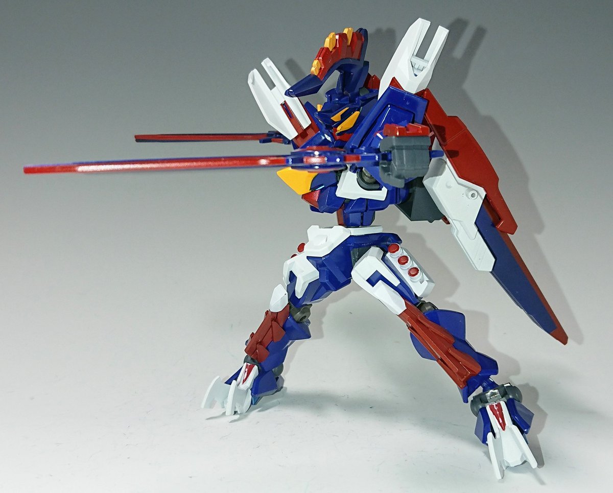 ダンボール戦機 #LBX #ディ・レギウディア (。-`ω´-)ﾝｰなんか