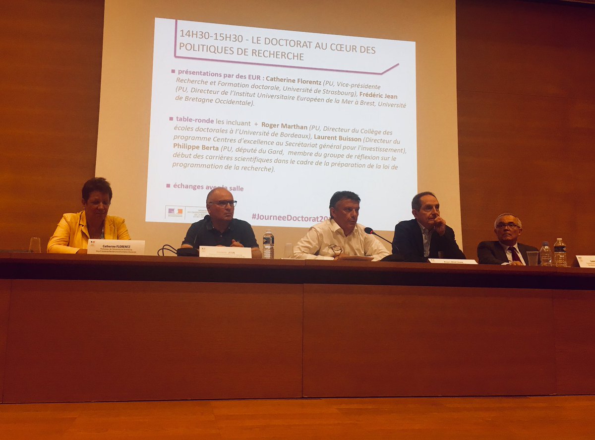 PBertaGard's tweet photo. « Donner aux chercheurs et aux doctorants les moyens de vivre mais aussi les moyens de travailler dans un environnement stimulant »
➡️ J’interviens à la journée nationale du #doctorat au @cdf1530 https://t.co/zq1mGm9prV