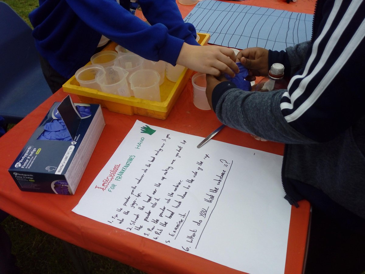 Blakesley_Hall's tweet photo. We were proud to be part of the National Great Science Share today. @pstt_whyhow .
Congratulations to all the young researchers for demonstrating their findings and sharing them with us!
#Science #prisci #whyhow https://t.co/Aa4VwgHg79